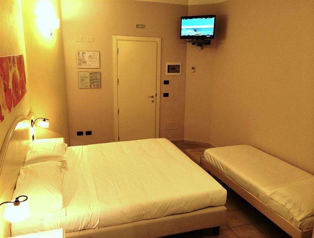 Hotel Sextum Bientina Eksteriør bilde